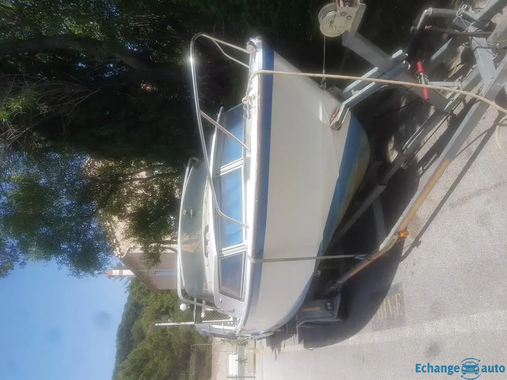 Arcoa peche  contre moto