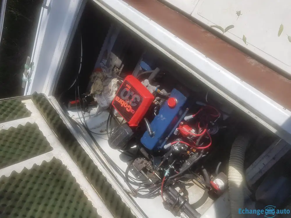 Arcoa peche  contre moto