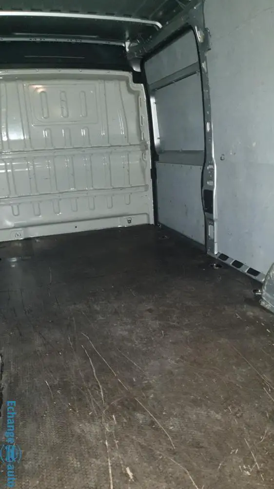 Magnifique peugeot boxer 150ch l3h2