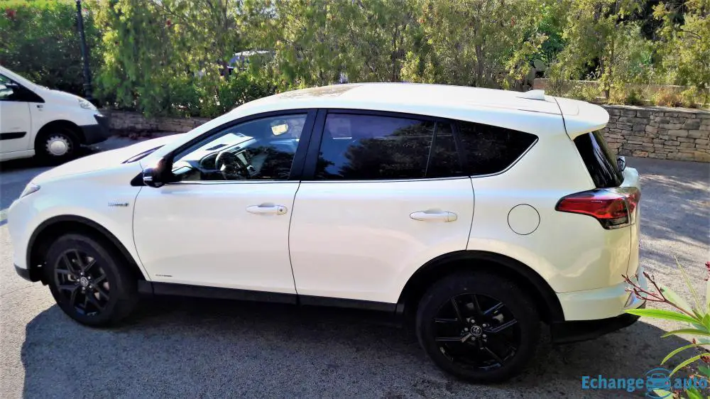 Toyota RAV4 Hybride Black Edition GARANTIE