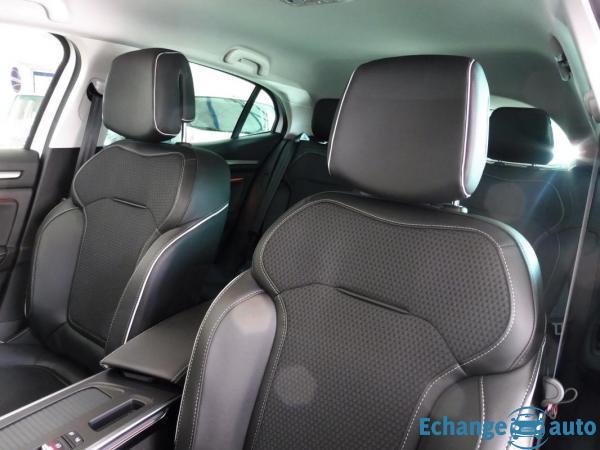 Renault Mégane IV 1.5 Blue dCi 115 CH INTENS BOSE EDC