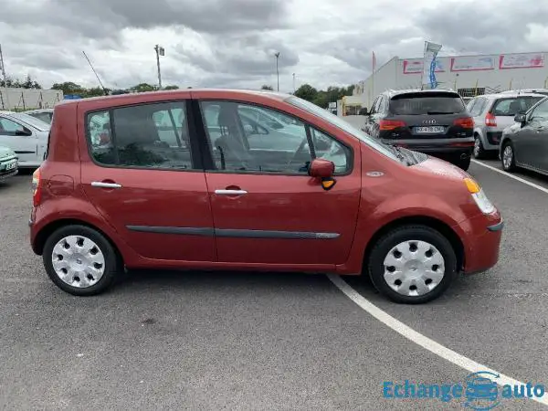 RENAULT MODUS 1.4 16V Cosmopolitan 