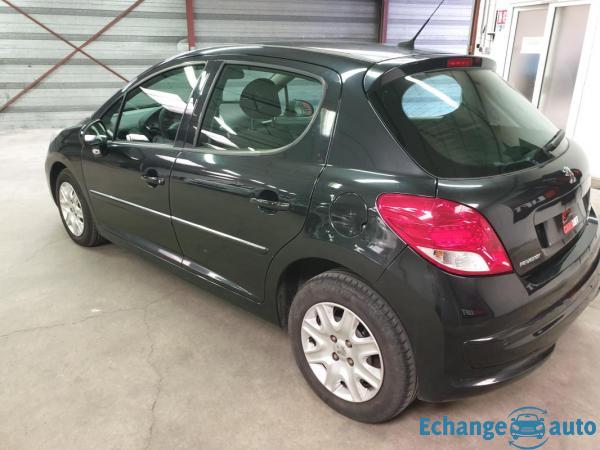Peugeot 207 1.6 L HDI 16V FAP BLUE LION 112CV