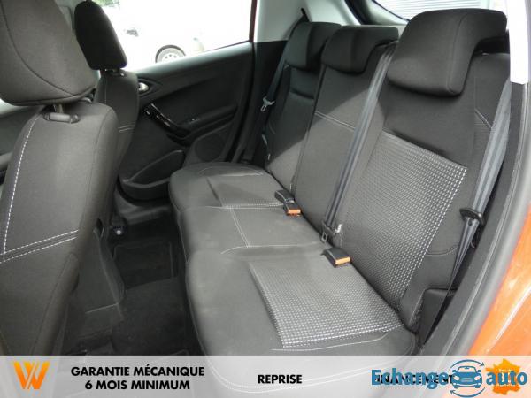 Peugeot 208 1.2 THP Puretech 12V EAT6 S&S 110 cv + GPS