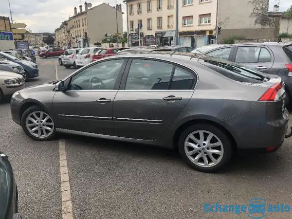 RENAULT LAGUNA III 2.0 dCi 150 Dynamique 
