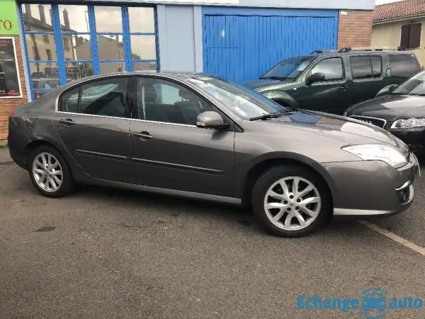 RENAULT LAGUNA III 2.0 dCi 150 Dynamique 