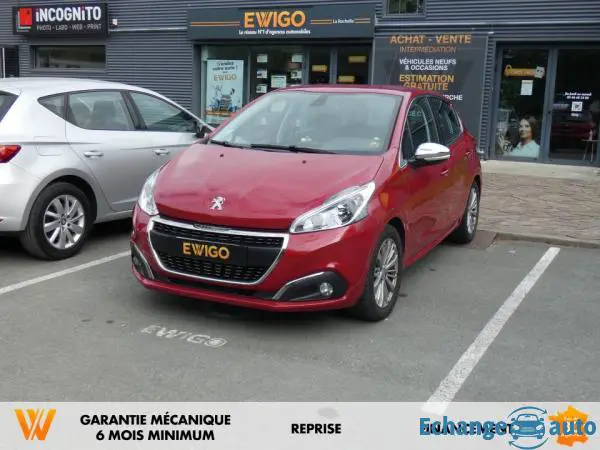 Peugeot 208 1.2 THP Puretech 12V EAT6 S&S 110 cv + GPS