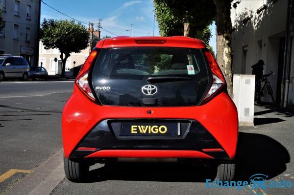 Toyota Aygo II (2) 1.0 VVT-I 70 ch X-PLAY 5P CARPLAY
