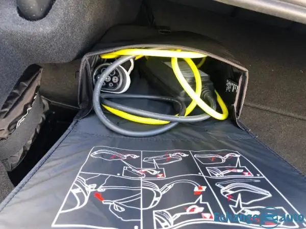 BMW Série 3 330eA 292ch Business Design 10cv