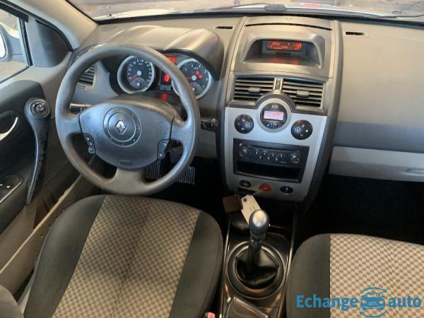 RENAULT MEGANE  Estate 1.9 dCi 120 Confort Expression 