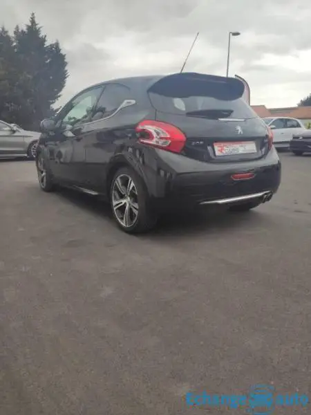 Peugeot 208 1.6 THP 200 GTI