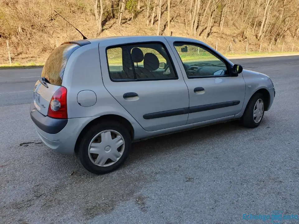 Renault clio