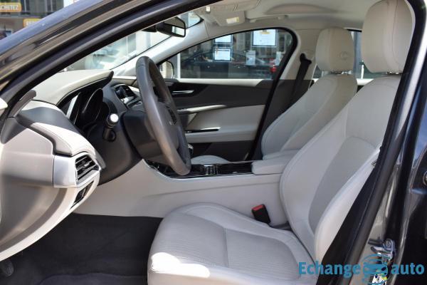Jaguar XE 2.0D 180 PORTFOLIO