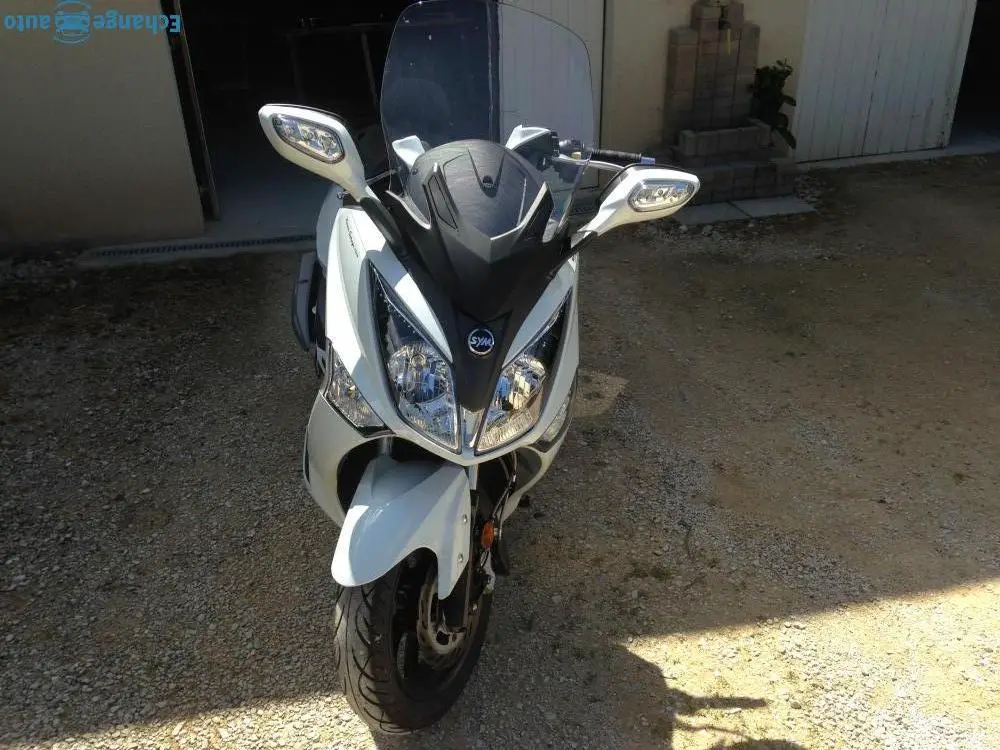 Scooter 125 SYM GTS EFI