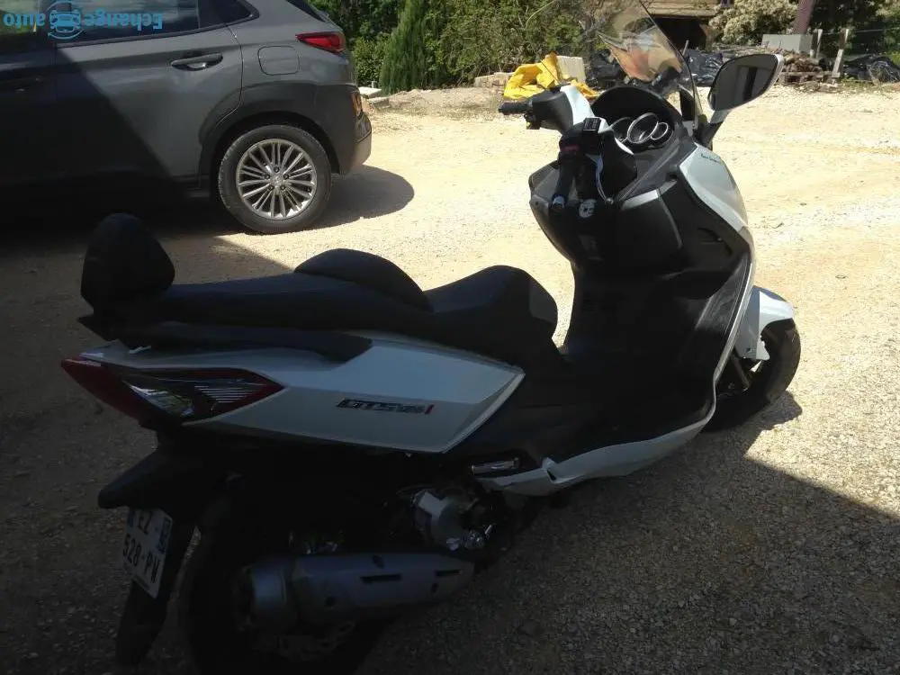 Scooter 125 SYM GTS EFI