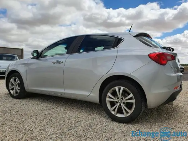 Alfa Romeo Giulietta II 2.0 JTDM 150 DISTINCTIVE BUSINESS GARANTIE 6 MOIS