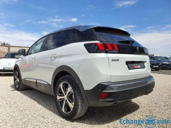 Peugeot 3008 II 1.2 PURETECH 130 EAT 8 CROSSWAY