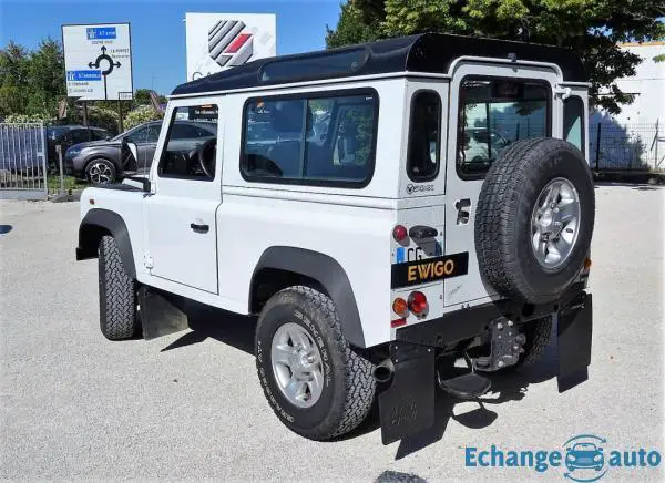 Land Rover Defender 90 HARD TOP MARK III SE ATTELAGE