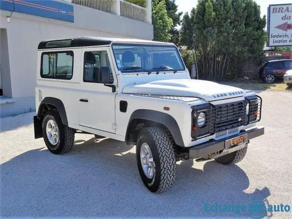 Land Rover Defender 90 HARD TOP MARK III SE ATTELAGE