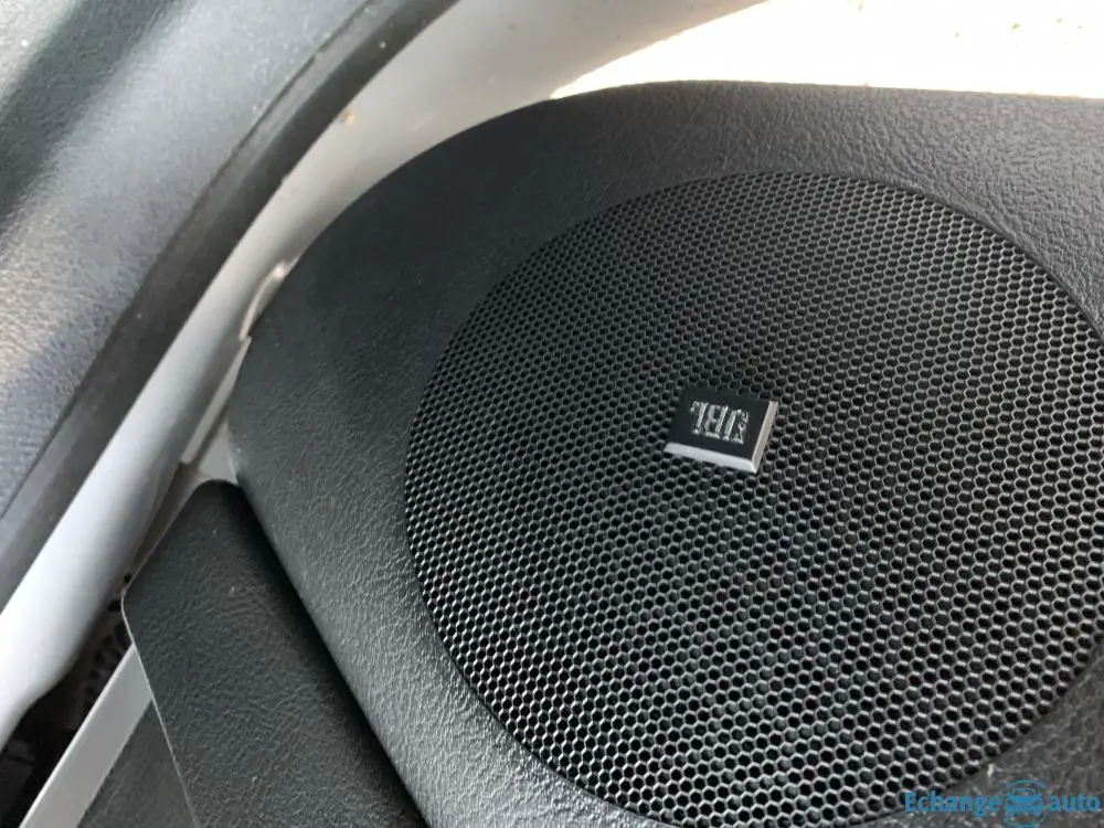 Peugeot 407 coupé 2.7l dans l’etat