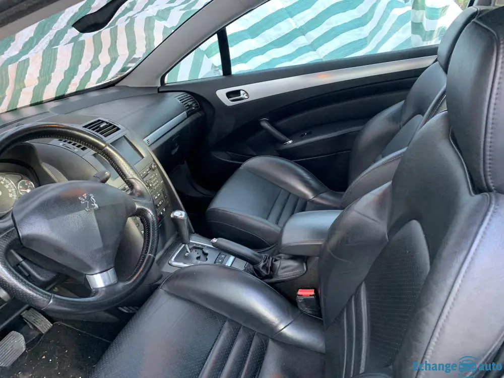 Peugeot 407 coupé 2.7l dans l’etat