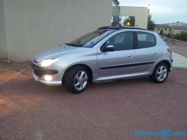 Peugeot 206 (2) 1.6 hdi 110 executive 5p