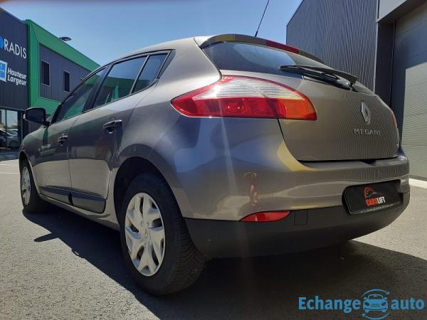 Renault Mégane III Phase 2 Authentique 1.5 DCi 90 CH - GARANTIE 6 MOIS