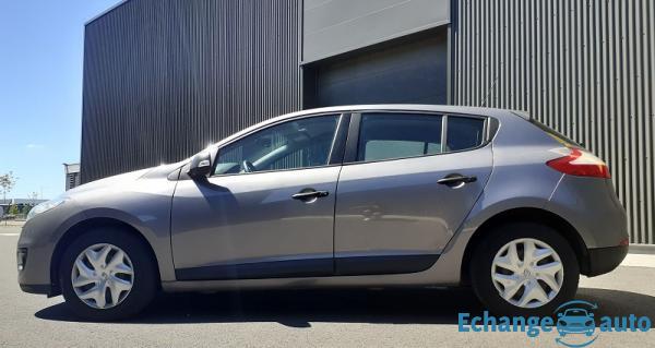 Renault Mégane III Phase 2 Authentique 1.5 DCi 90 CH - GARANTIE 6 MOIS