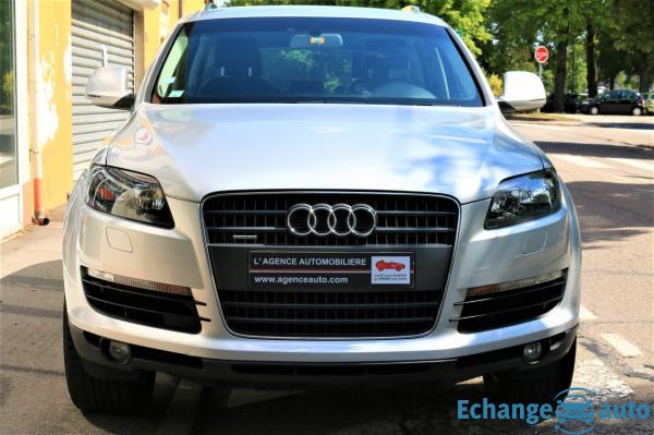 AUDI Q7 Q7 3.0 V6 TDI 240 Ambiente Quattro Tiptronic 