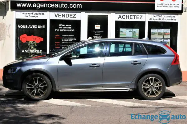 VOLVO V60 CROSS COUNTRY V60 Cross Country D4 190 ch Summum