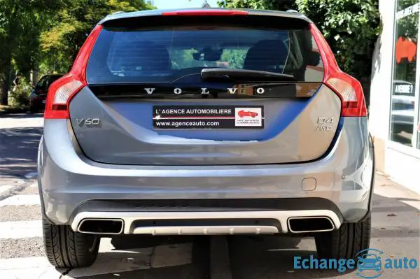 VOLVO V60 CROSS COUNTRY V60 Cross Country D4 190 ch Summum
