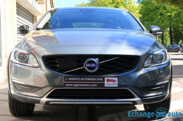 VOLVO V60 CROSS COUNTRY V60 Cross Country D4 190 ch Summum