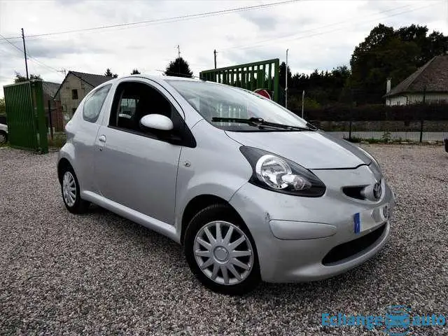 Toyota Aygo 1.0 VVT-i 165255Km 1500€