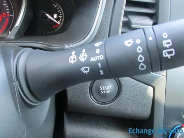 Renault Mégane IV Berline Blue dCi 115 EDC Intens