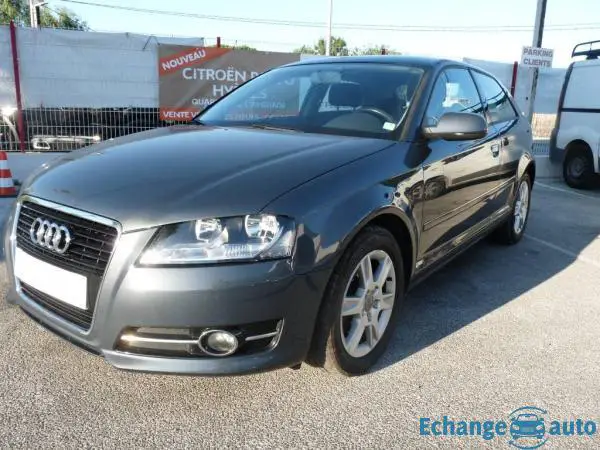 Audi A3 (2) 1.6 TDI 105 Ambiente
