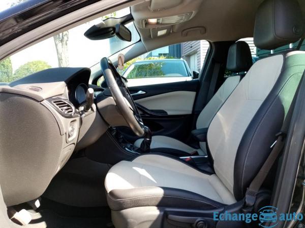 Opel Astra Sports Tourer INNOVATION 1.6 CDTI 136 - GARANTIE 6 MOIS