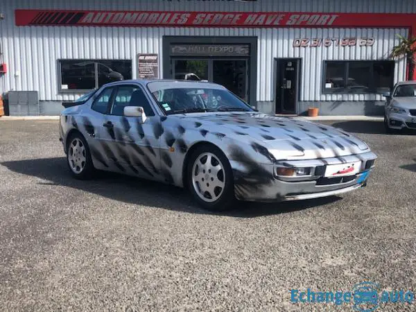 Porsche 944 S2