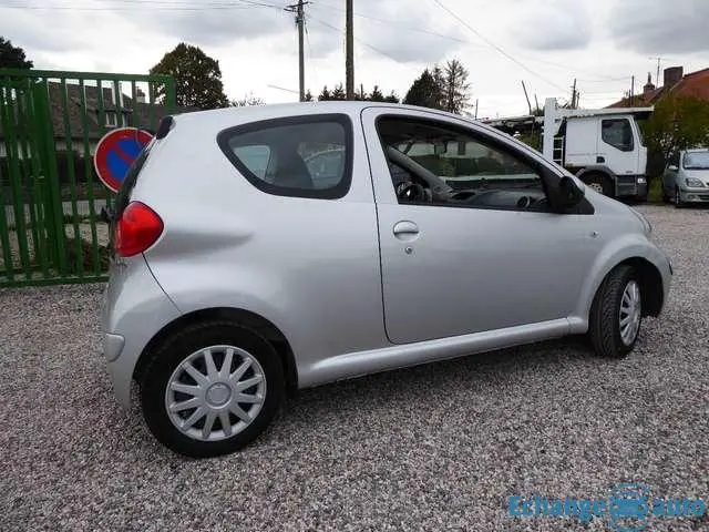 Toyota Aygo 1.0 VVT-i 165255Km 1700€
