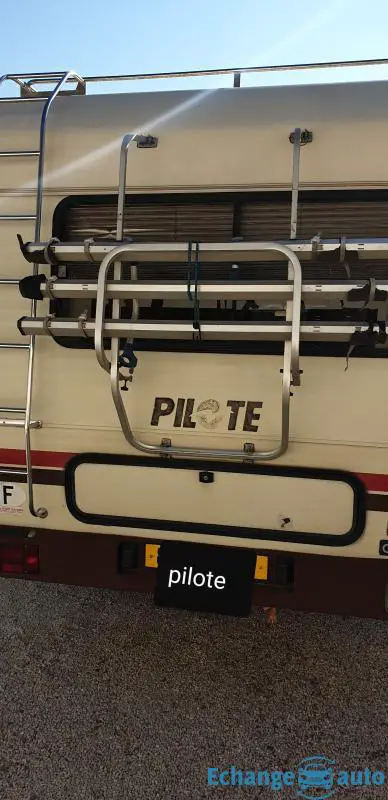Pilote R 640