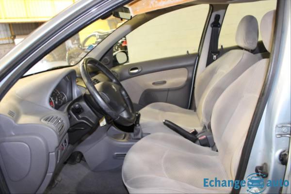 Peugeot 206 2.0 HDi XT Premium