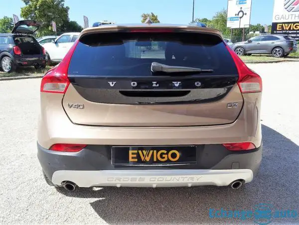 Volvo V40 Cross Country D3 150 SUMMUM GEATRONIC A