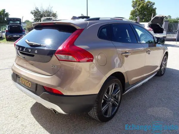 Volvo V40 Cross Country D3 150 SUMMUM GEATRONIC A