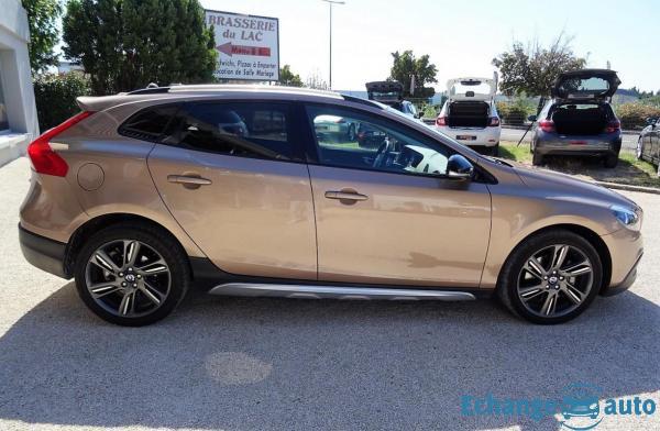 Volvo V40 Cross Country D3 150 SUMMUM GEATRONIC A