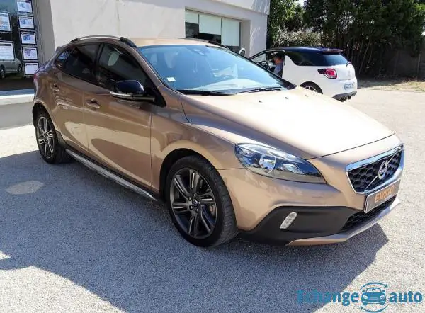 Volvo V40 Cross Country D3 150 SUMMUM GEATRONIC A
