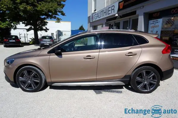 Volvo V40 Cross Country D3 150 SUMMUM GEATRONIC A