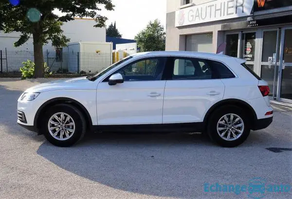Audi Q5 2.0L AMBIANCE TDI 150 CH