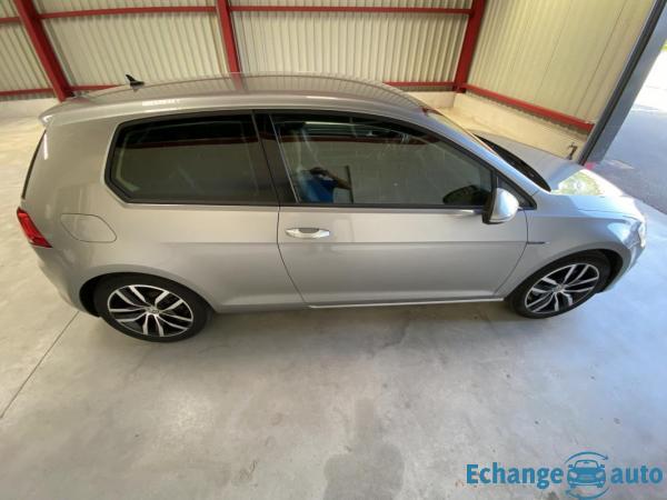 Volkswagen Golf 1.4 TSI 125 DSG7 LOUNGE