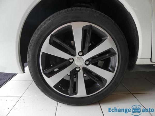 Peugeot 3008 1.6 BLUEHDI 120 ch FELINE