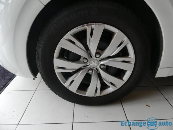 Peugeot 208 1.2 82 ch URBAN SOUL