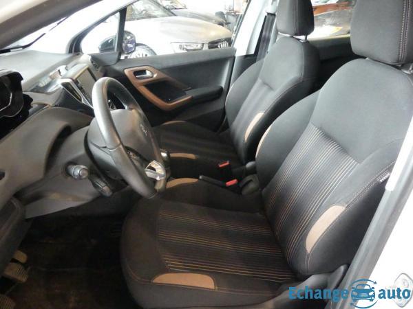Peugeot 208 1.2 82 ch URBAN SOUL
